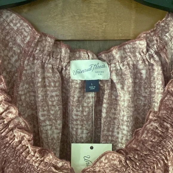 Womens Universal Thread Peplum Style Blouse size large - Picture 5 of 8